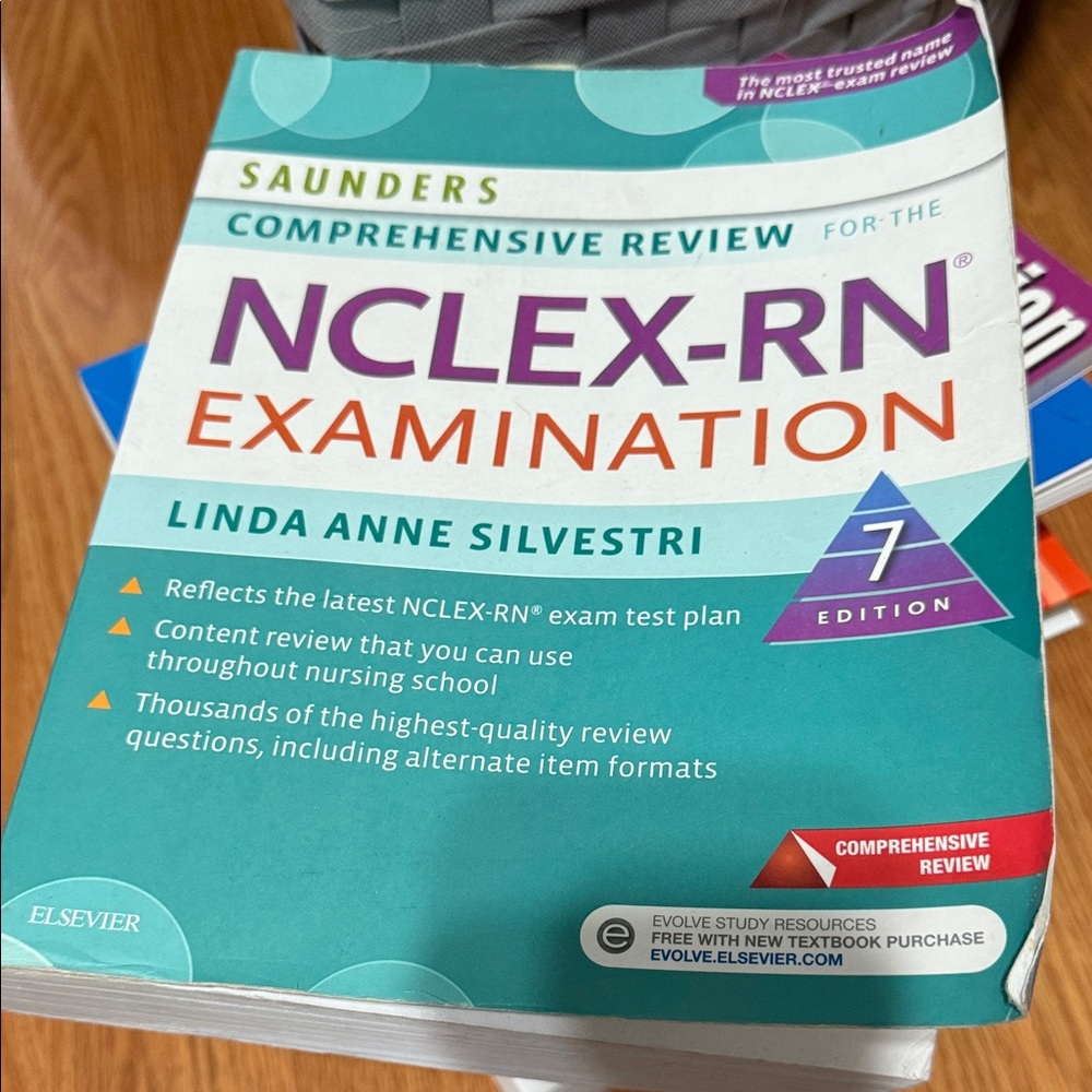 Saunders Comprehensive Review for the NCLEX-RN Examination - 7th Edition